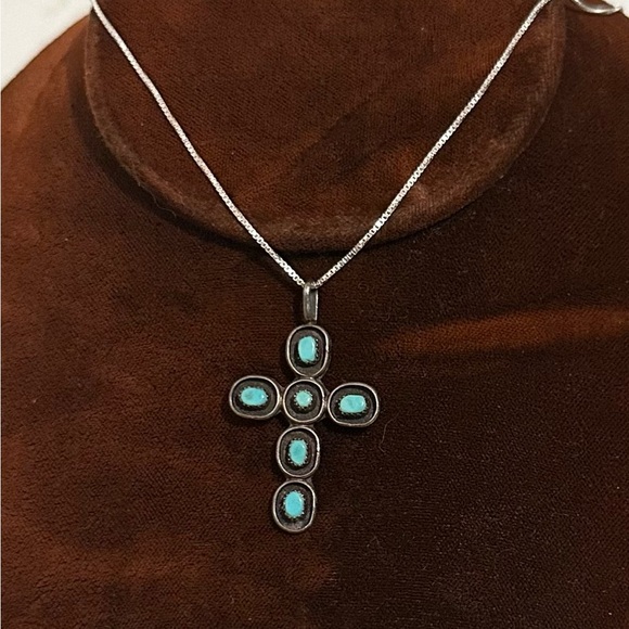 Turquoise cross, and chain - Picture 7 of 7